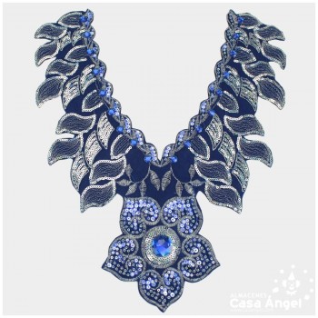 CUELLO TERMOADHESIVO AZUL CON LENTEJUELAS Y PIEDRAS SERIE GARDENIA